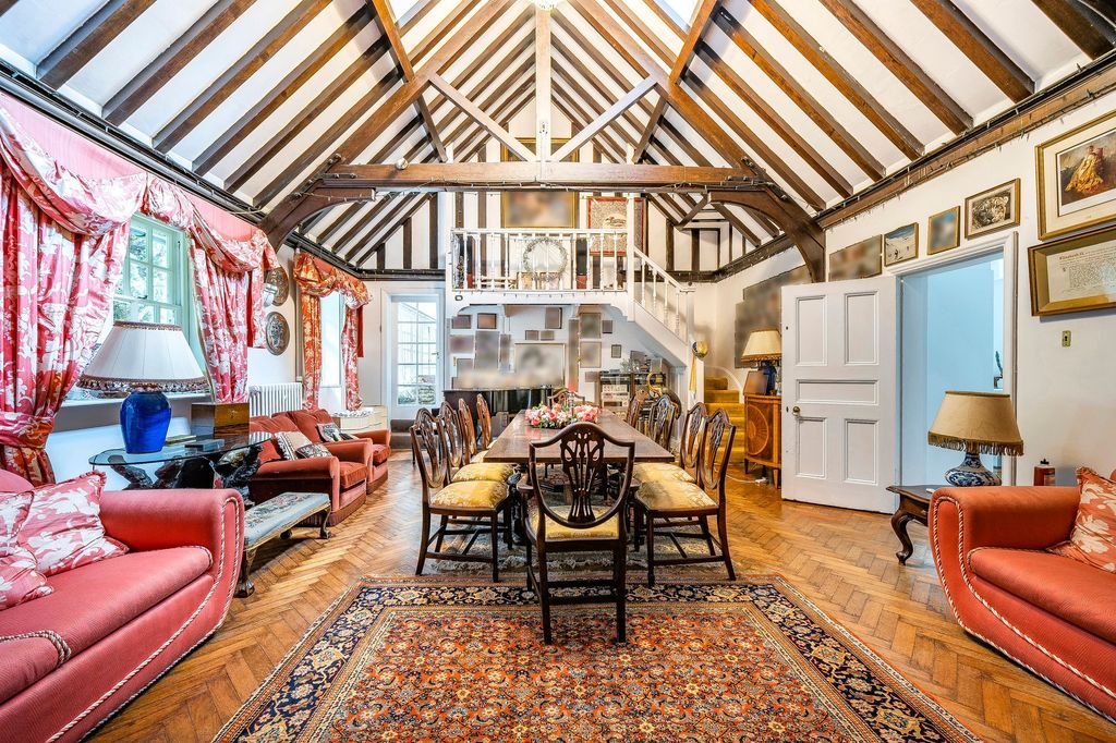 Property photo 2 of 29