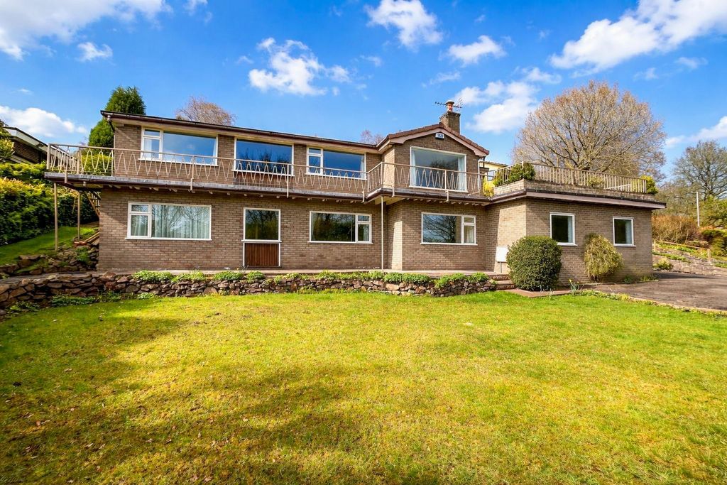 Property photo 1 of 31 Frontage