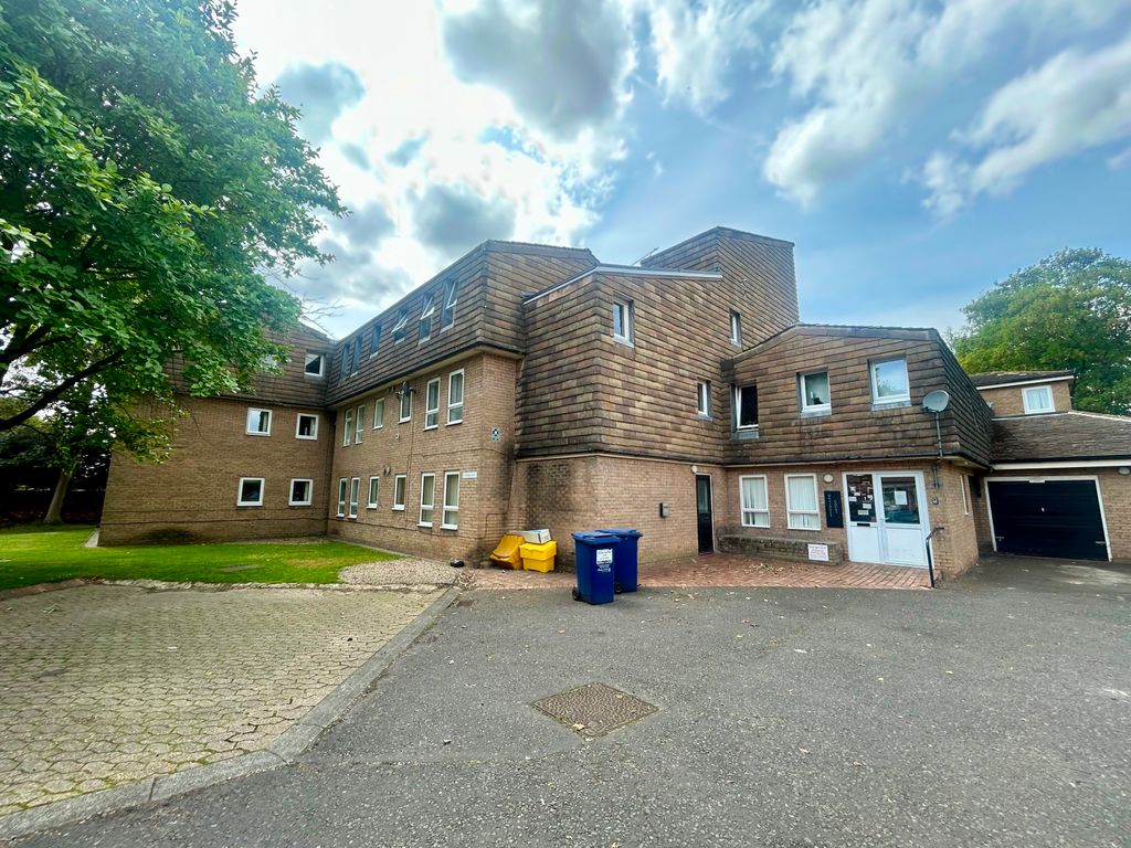 Property photo 1 of 6