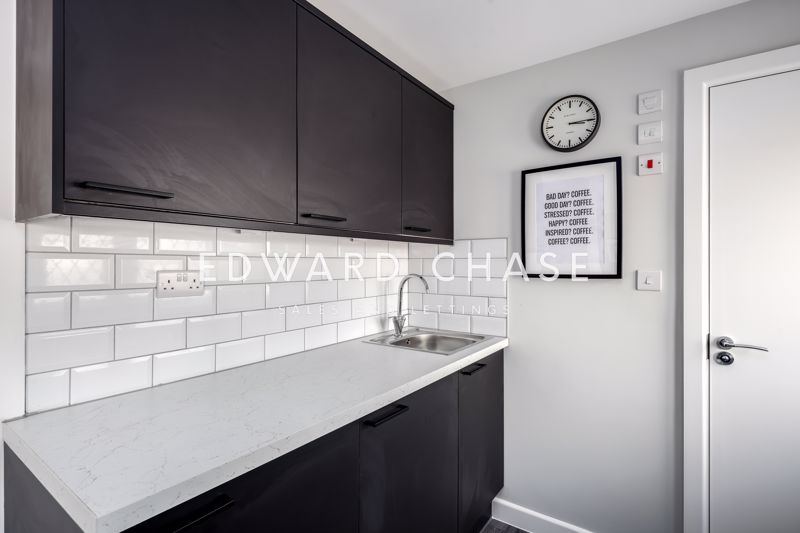 Property photo 3 of 13 Photo 1