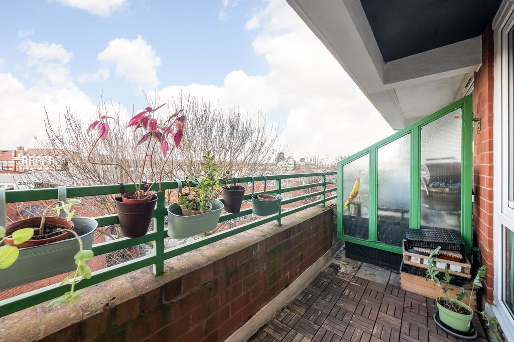 Property photo 3 of 13 Img_6205