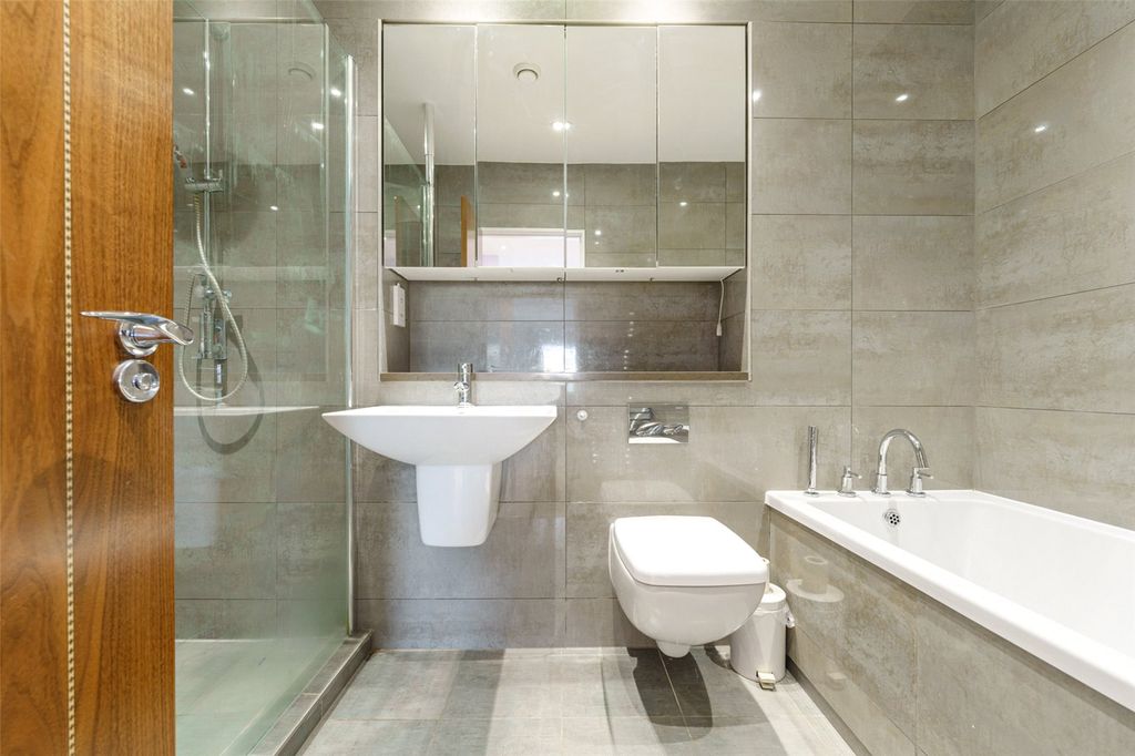 Additional image 14 of 2 bed flat for saleMarine Parade, Worthing, West Sussex BN11