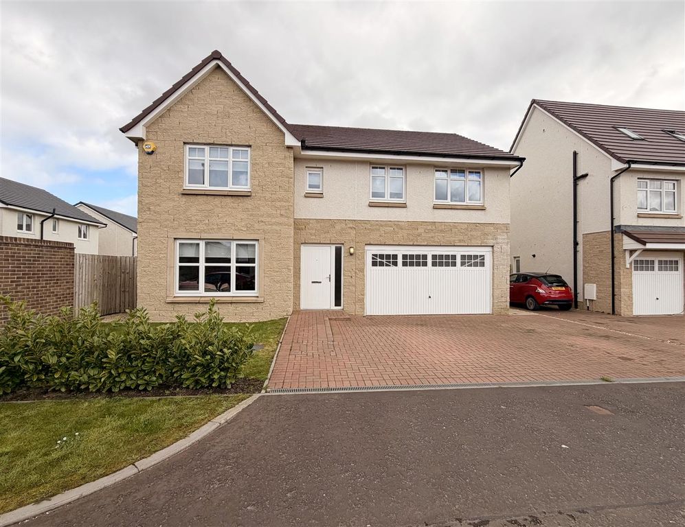 Property photo 1 of 28 External