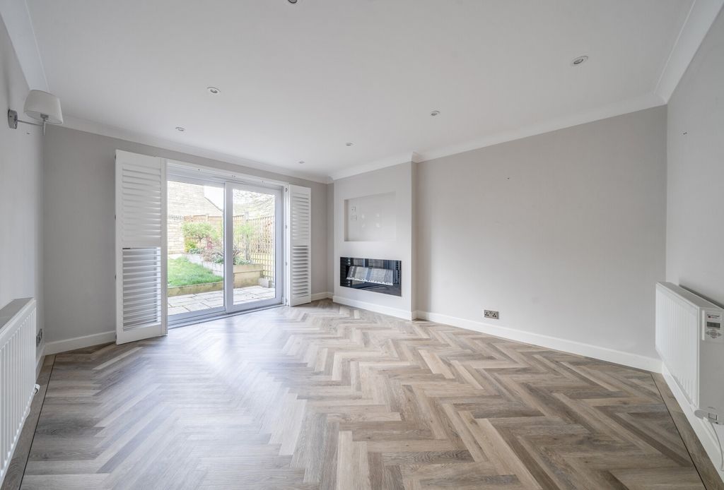 Property photo 3 of 18 1440681-1-69Dcdc7...