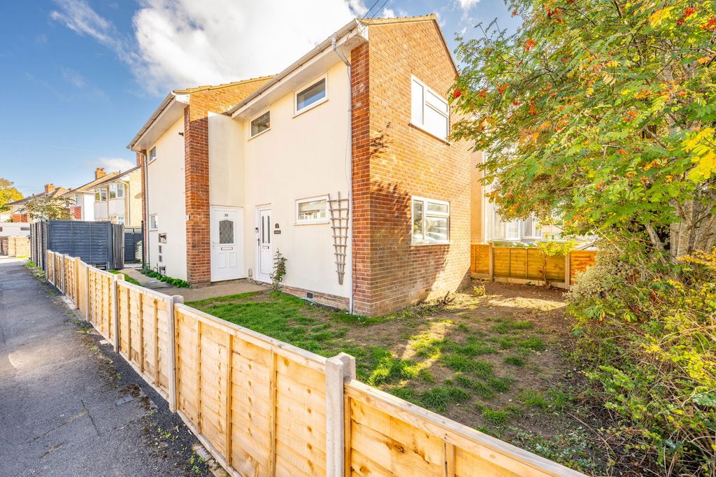 Property photo 1 of 21