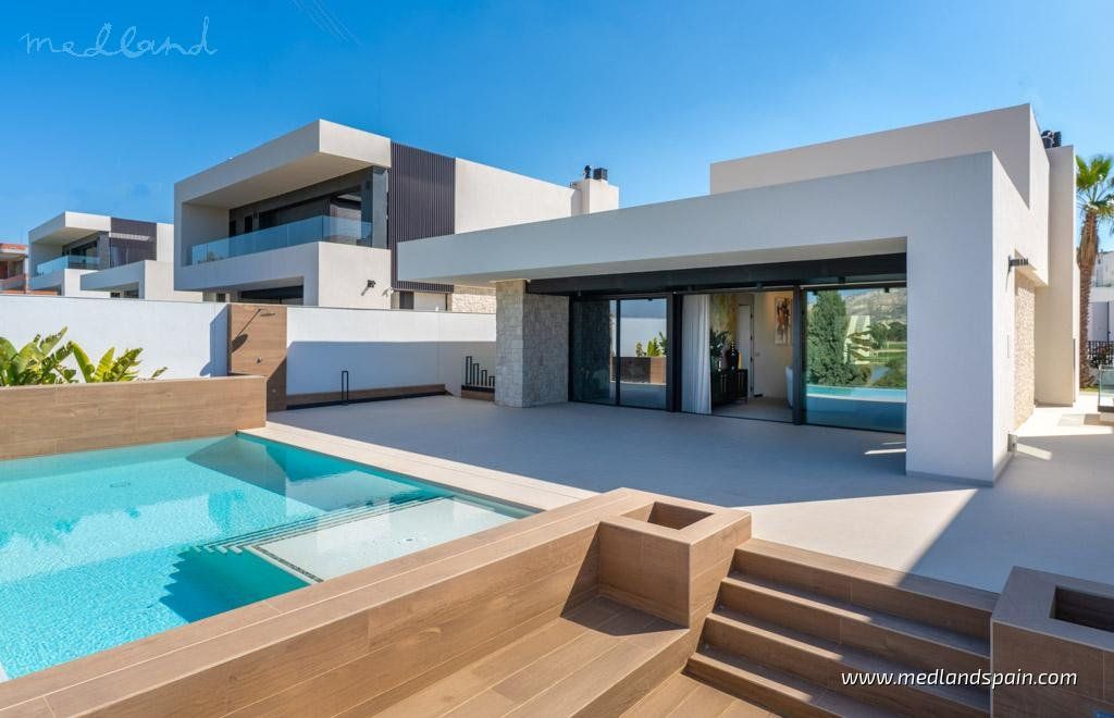 Property photo 1 of 15 Frontline Golf Villa On One Level With Basement And Private Pool In La Finca Golf