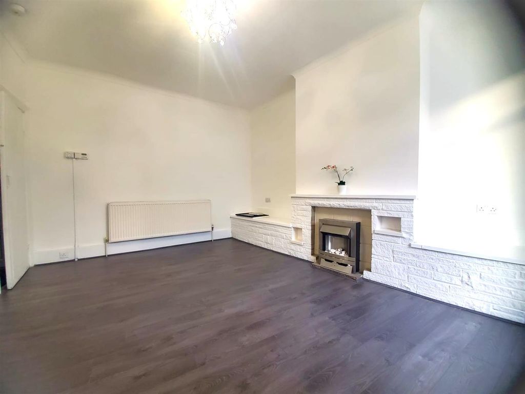 Property photo 3 of 9 Whatsapp Image 2025-11-27 At 6.30.55 Pm (2).Jpeg