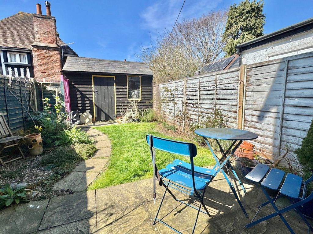 Property photo 2 of 19 Private Garden