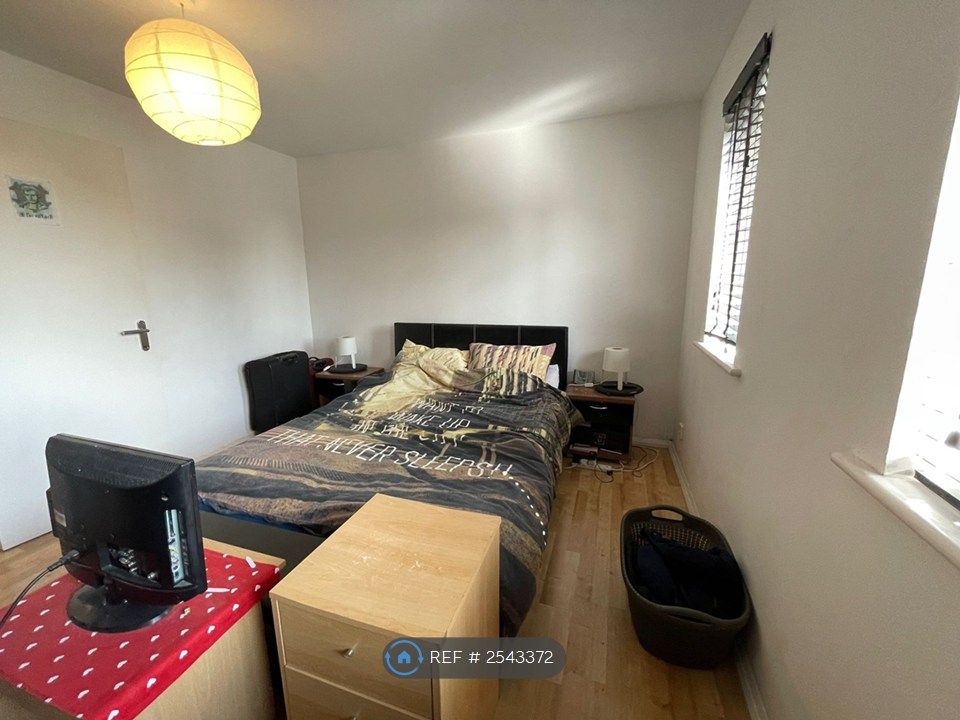 Property photo 3 of 8