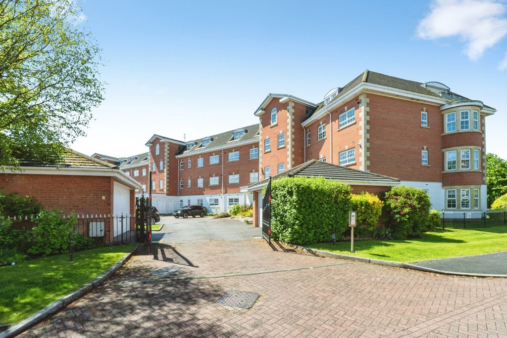 Property photo 1 of 17 Pbox-Img.Jpg