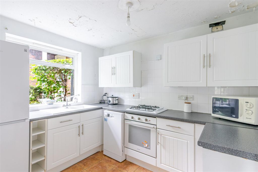 Property photo 2 of 17 Kitchen 1.Jpg