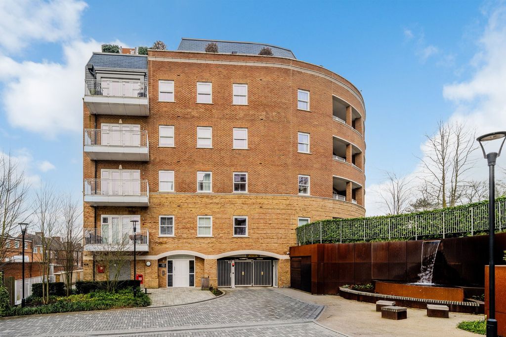 Additional image 13 of 2 bed flat for saleOxted RH8