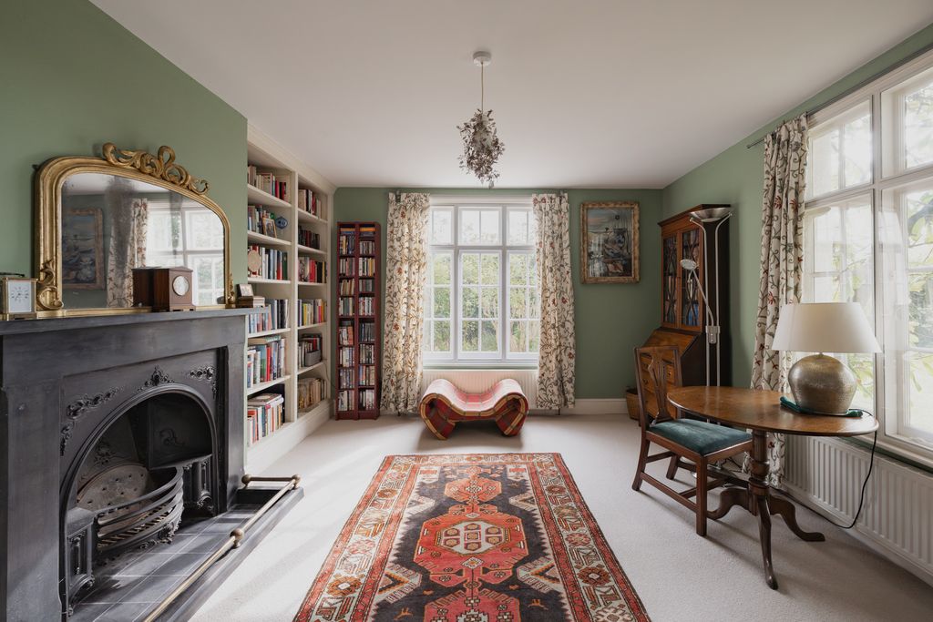 Property photo 3 of 40 312443 - 10 High St, Toft-1.Jpg