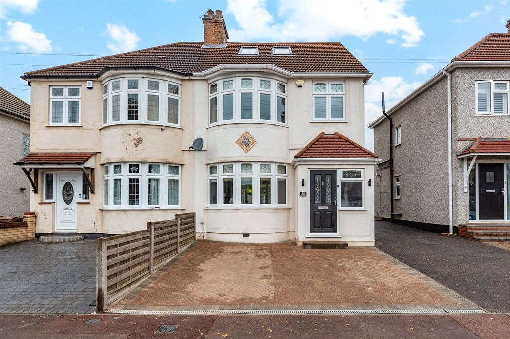 Property photo 1 of 14 Front