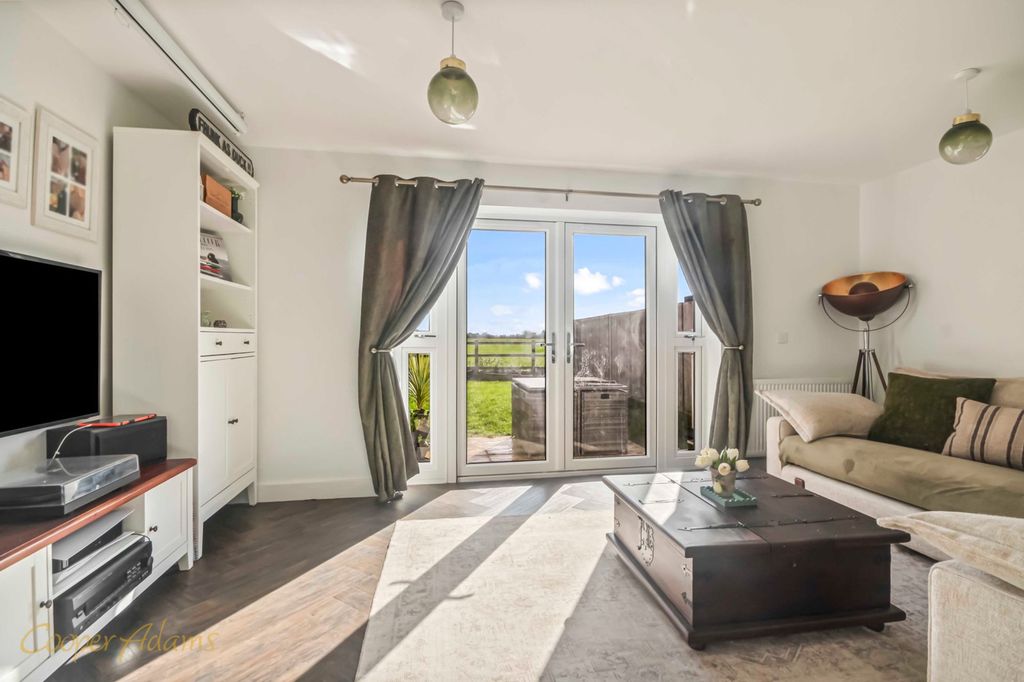 Property photo 3 of 16 Living Room