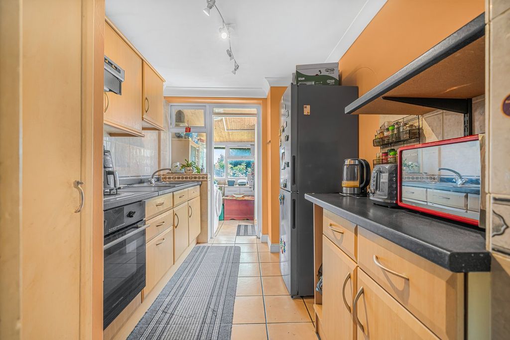 Property photo 3 of 13