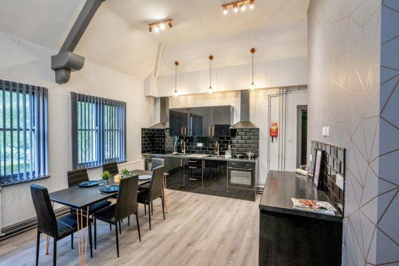 Property photo 1 of 7 8821142.Jpg