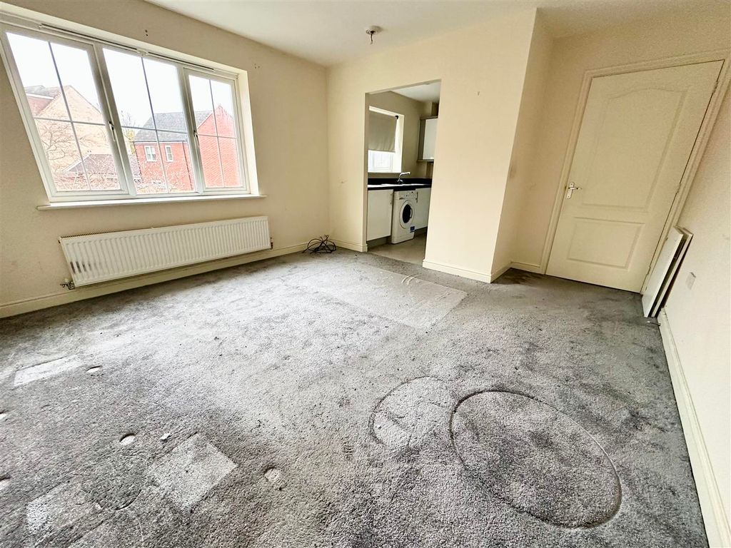 Property photo 2 of 6