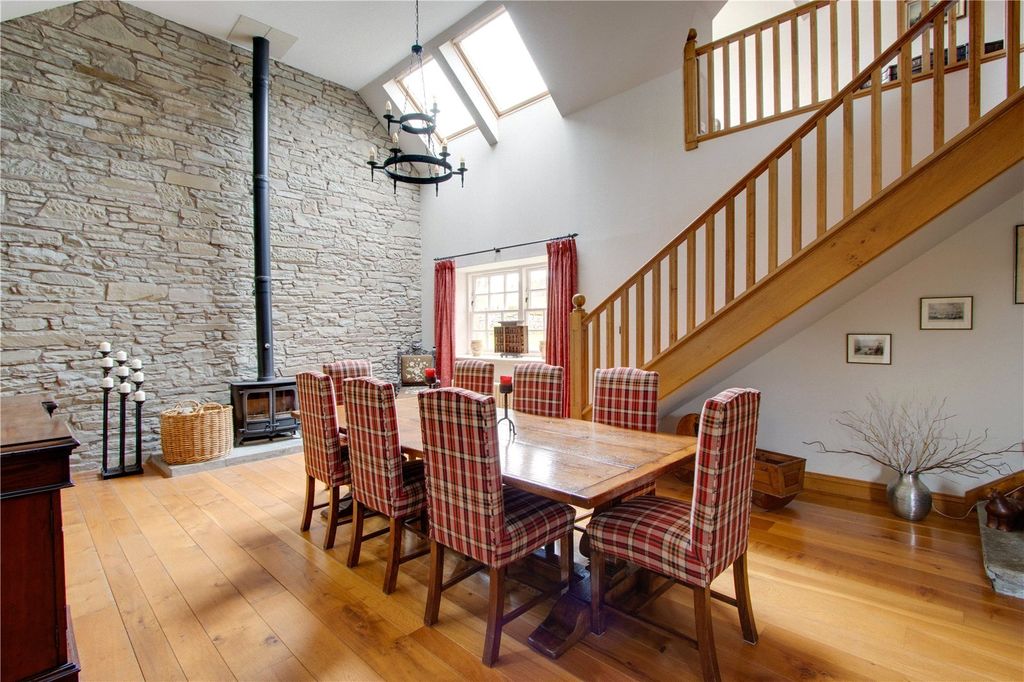 Property photo 2 of 26 Dining Room