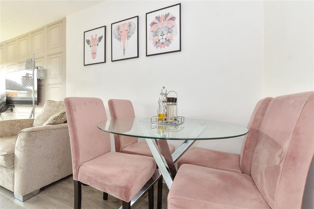 Property photo 1 of 12 Lounge/Diner