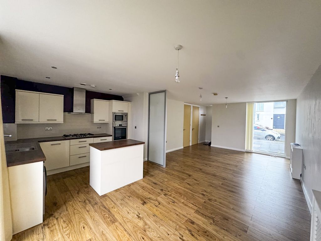 Property photo 2 of 16 8Thmcr9847494Img_9545_Edited.Jpg