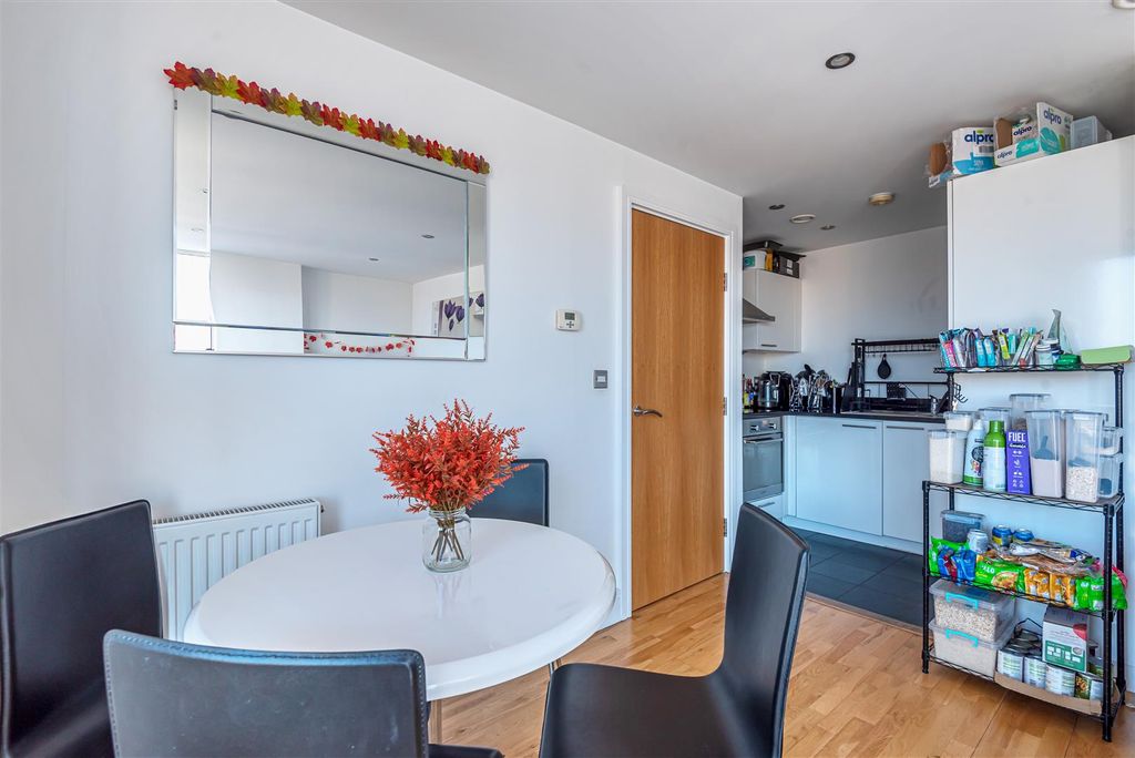 Property photo 3 of 13 924956 (2).Jpg