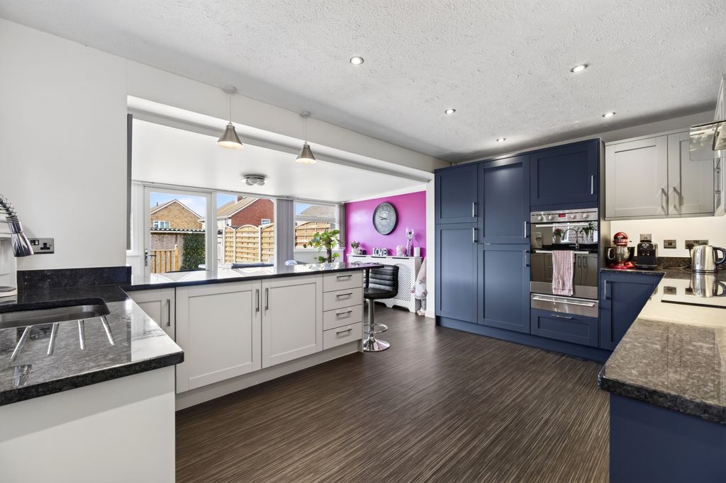 Property photo 2 of 19 Kitchen Dining Room
