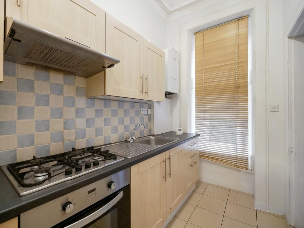 Property photo 3 of 20 Kitchen