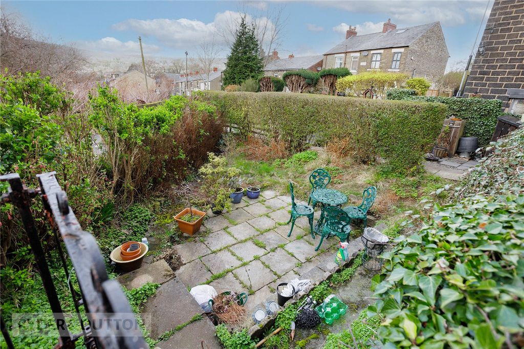 Property photo 2 of 28 Picture No. 19