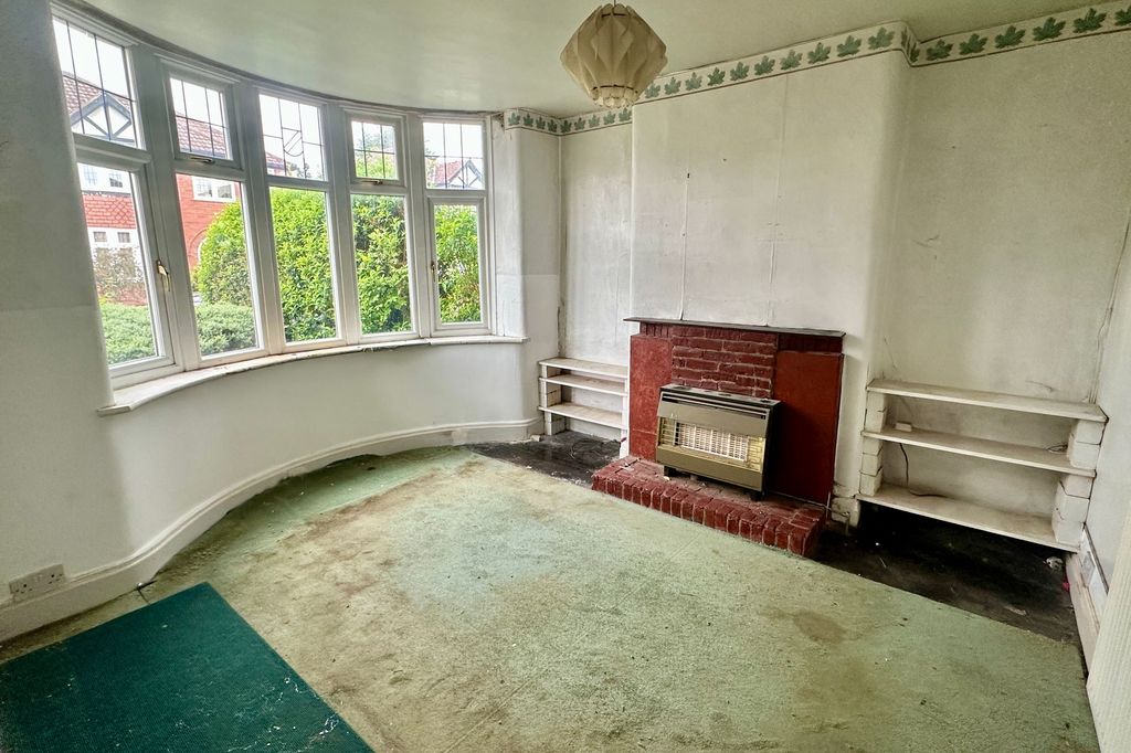 Property photo 2 of 19