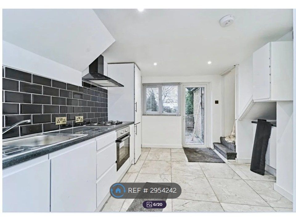 Property photo 2 of 3 Kitchen
