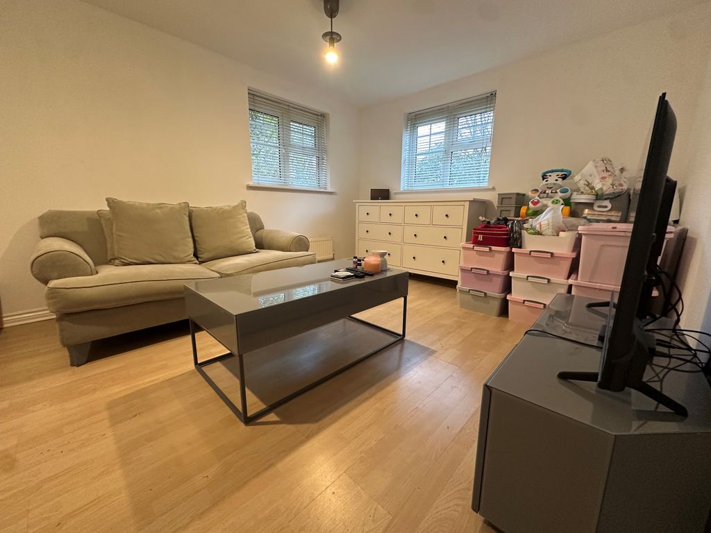 Property photo 2 of 7