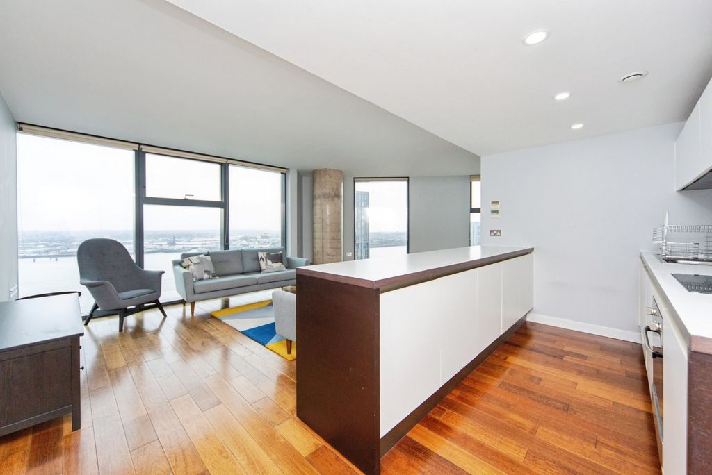 Property photo 3 of 19 Pbox-Img.Jpg