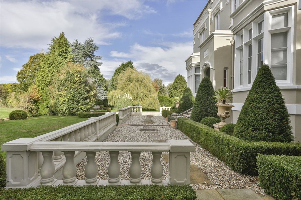 Additional image 16 of 6 bed detached house for saleEvesham, Worcestershire WR11