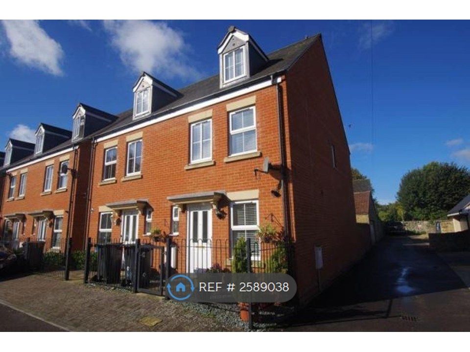 Property photo 1 of 13 Front View