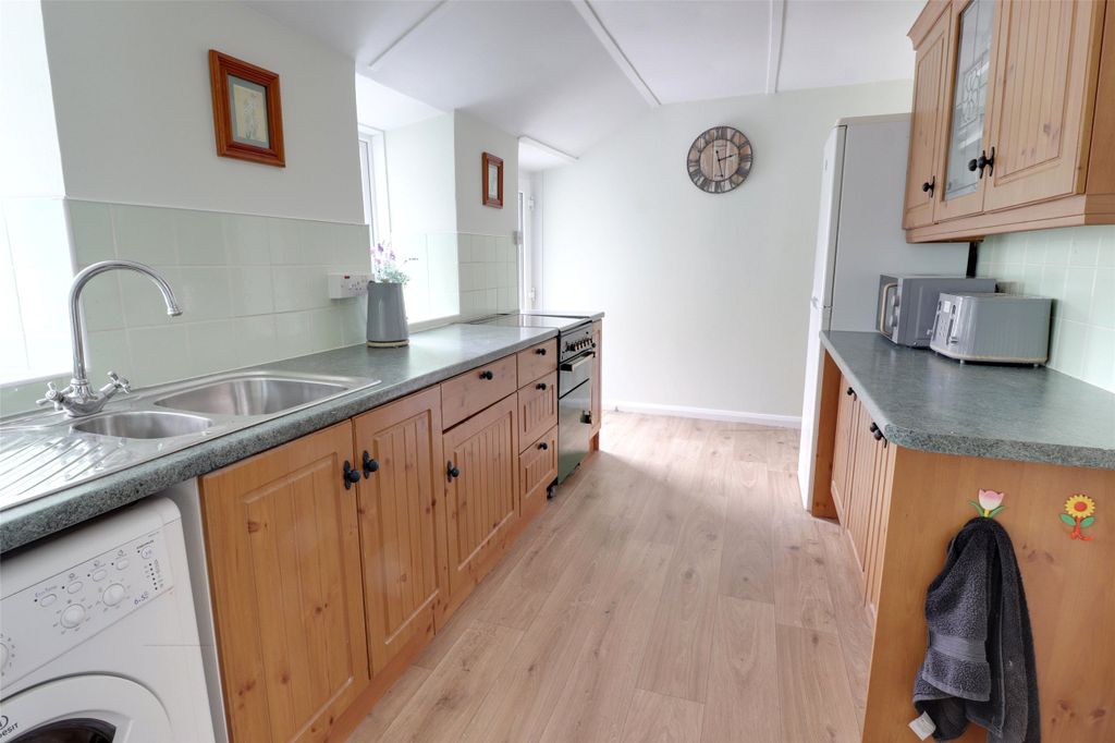 Property photo 3 of 18 3 - Picture No. 03