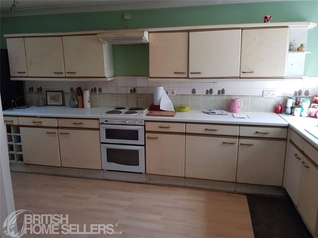 Property photo 2 of 11 2