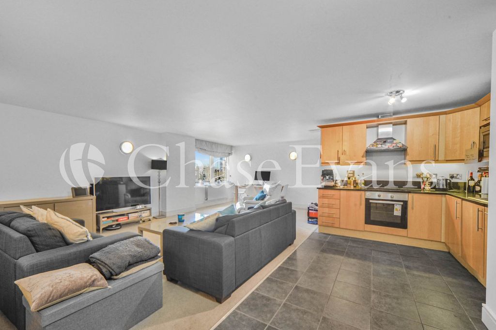 Property photo 1 of 18 Living Area