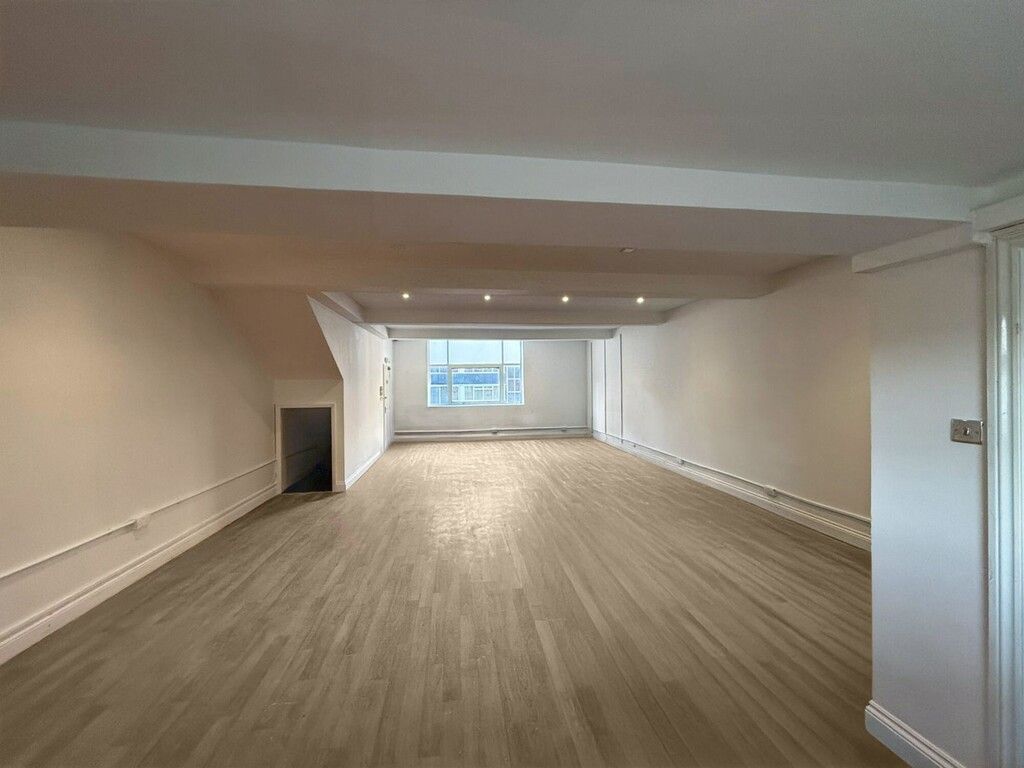 Property photo 1 of 3 Office Space F View