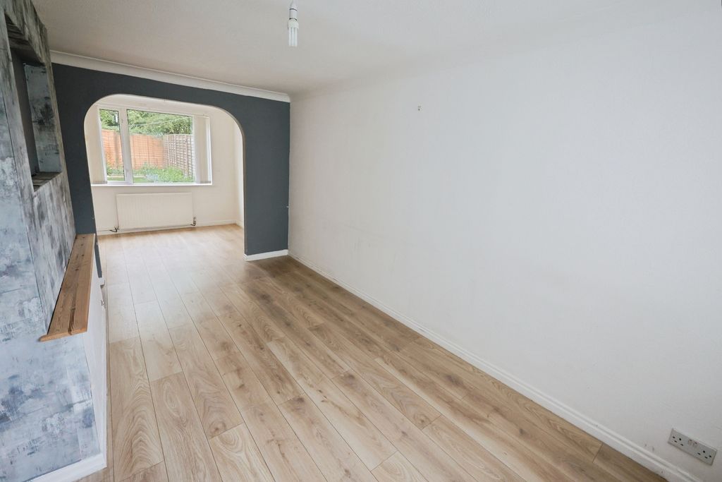 Property photo 2 of 12 Pbox-Img.Jpg