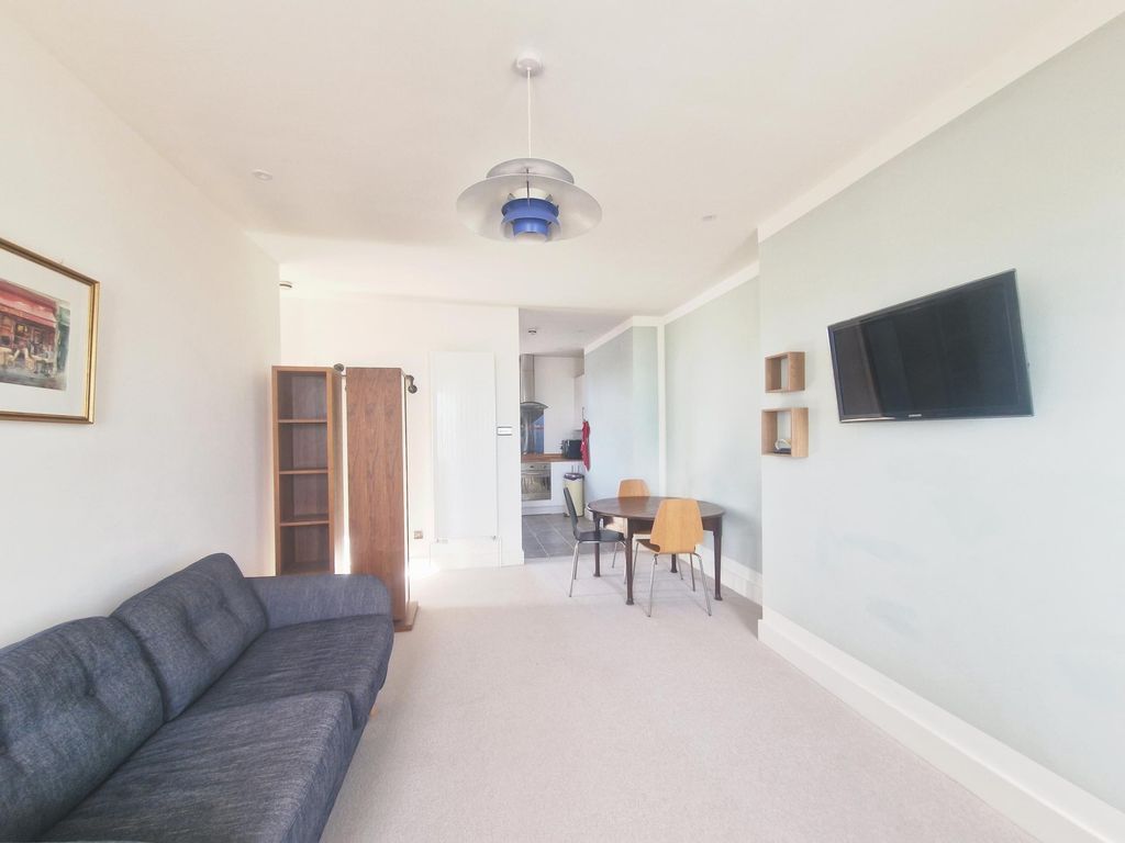 Property photo 2 of 13 Photo 12