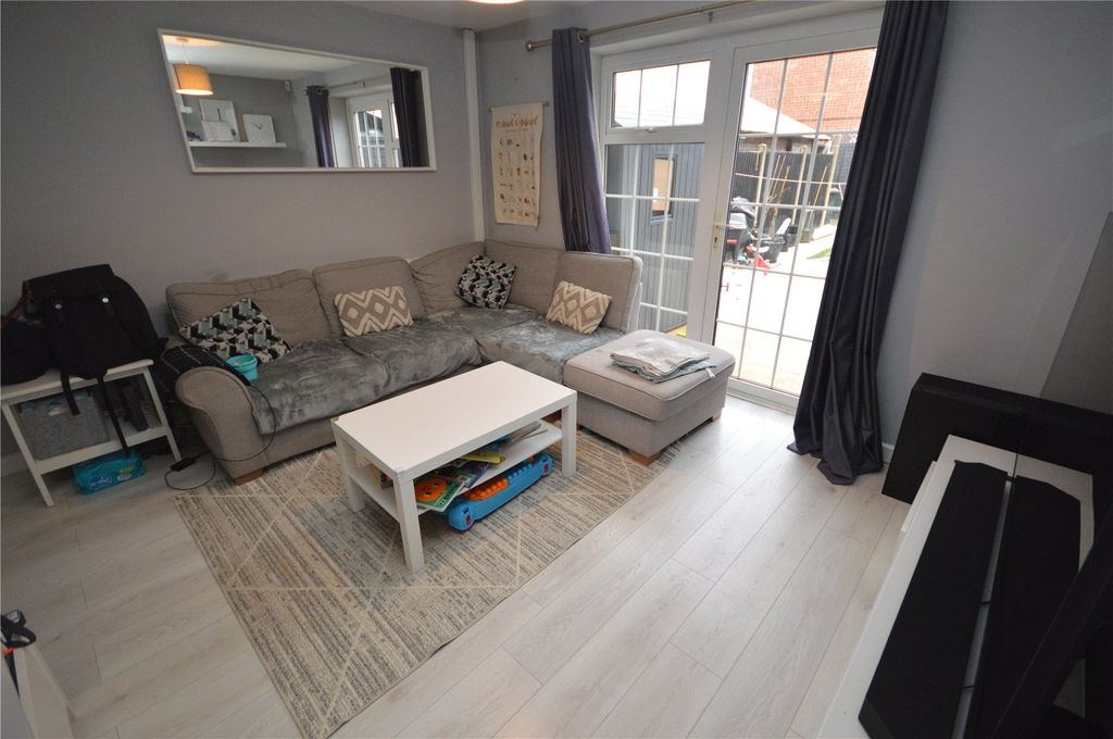 Property photo 3 of 9 Picture No. 29