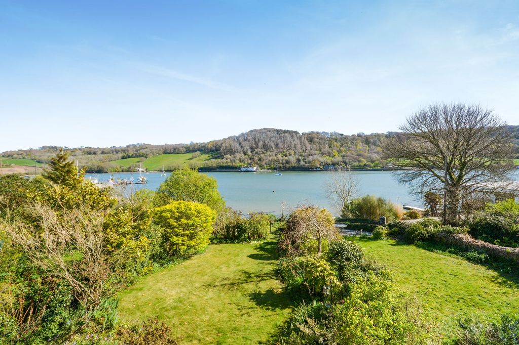 Property photo 1 of 26