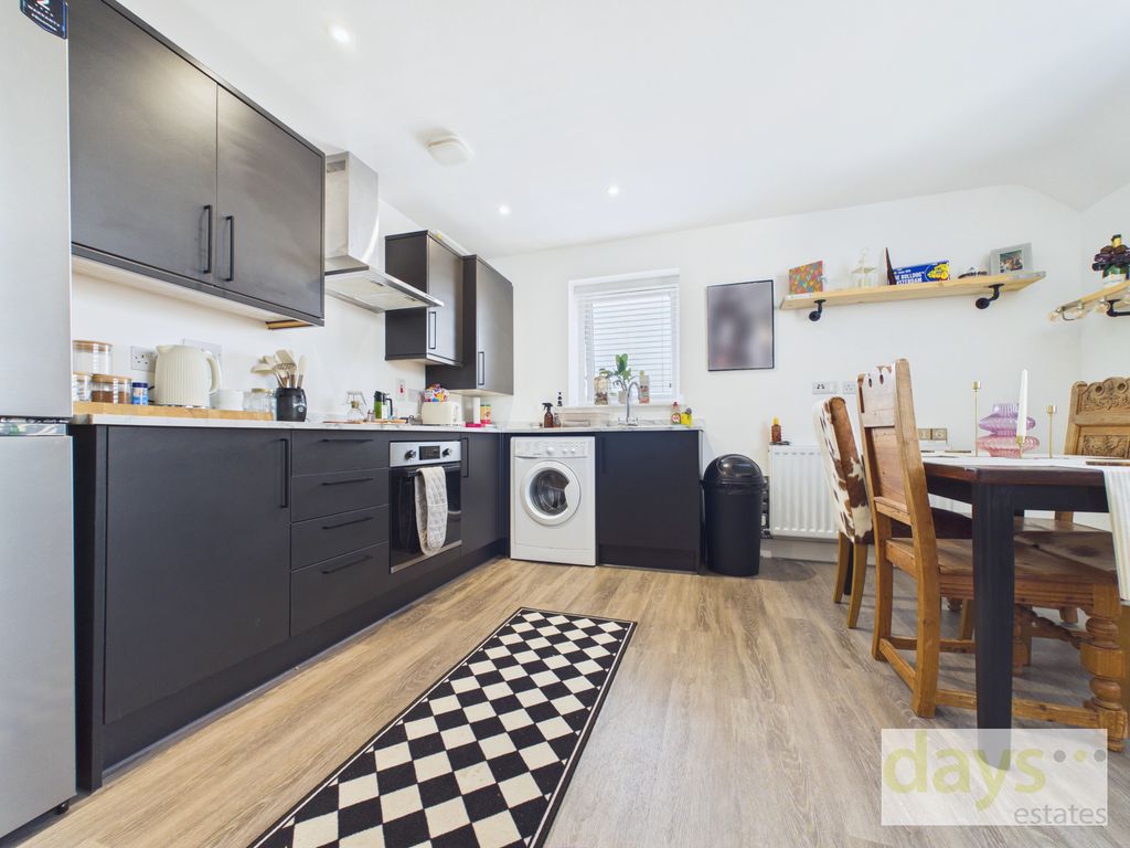 Property photo 3 of 22 Flat One - Kitchen