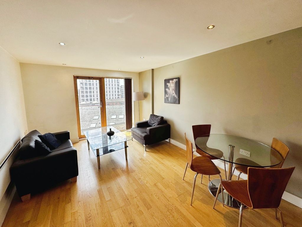 Property photo 3 of 8 Picture No. 02