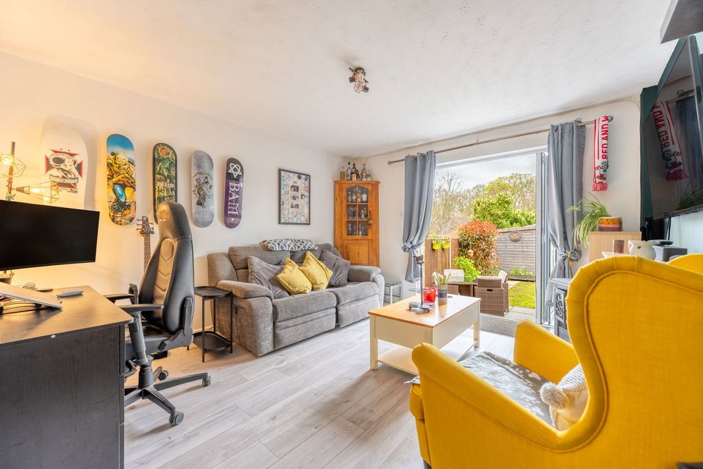 Property photo 3 of 17