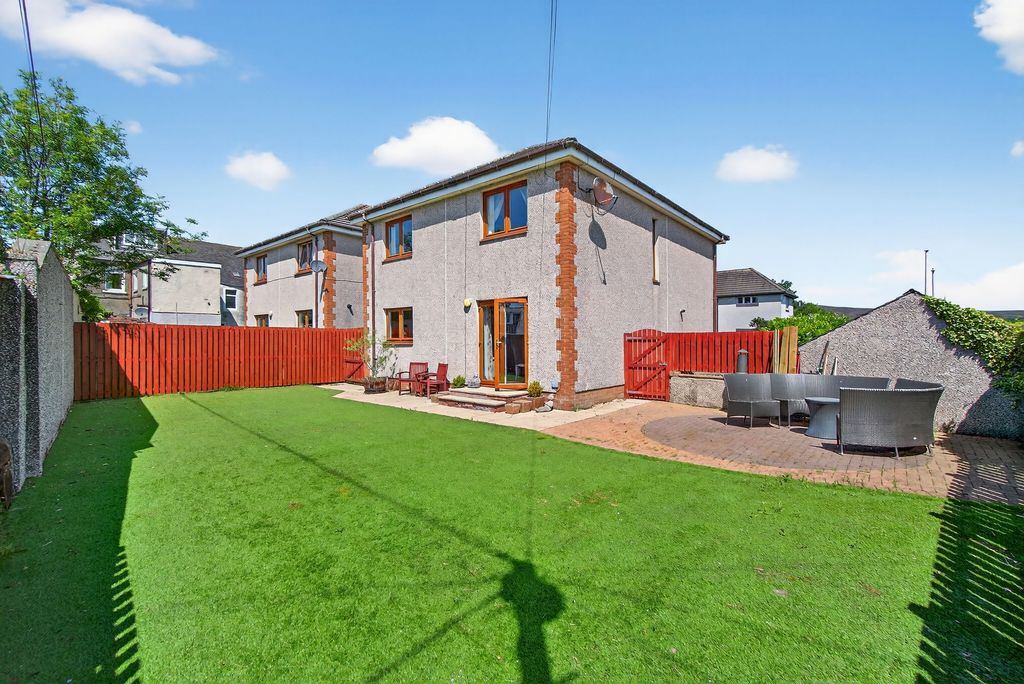 Property photo 2 of 29