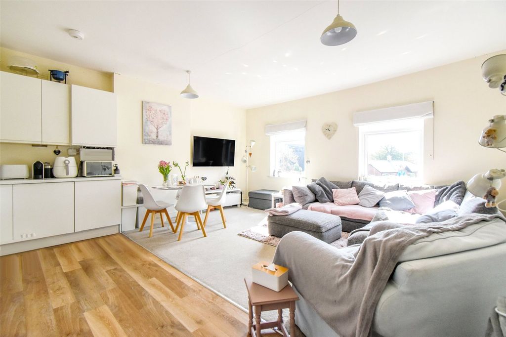 Property photo 1 of 13 Picture No. 16