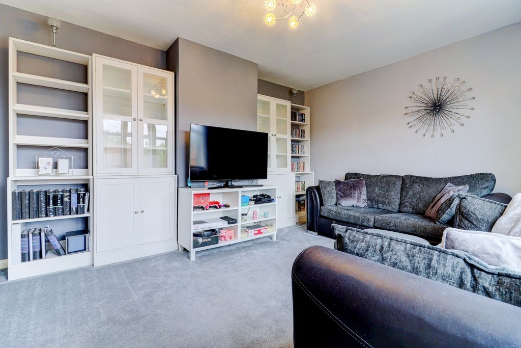 Property photo 2 of 14 Picture No. 02