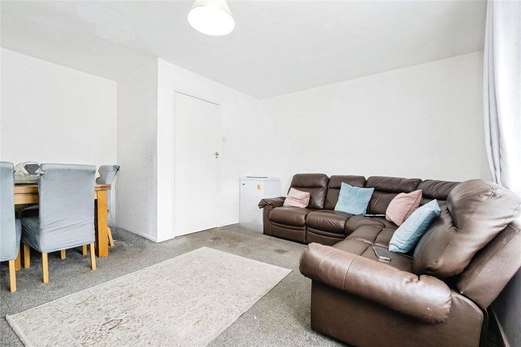 Property photo 3 of 16 Picture No. 31